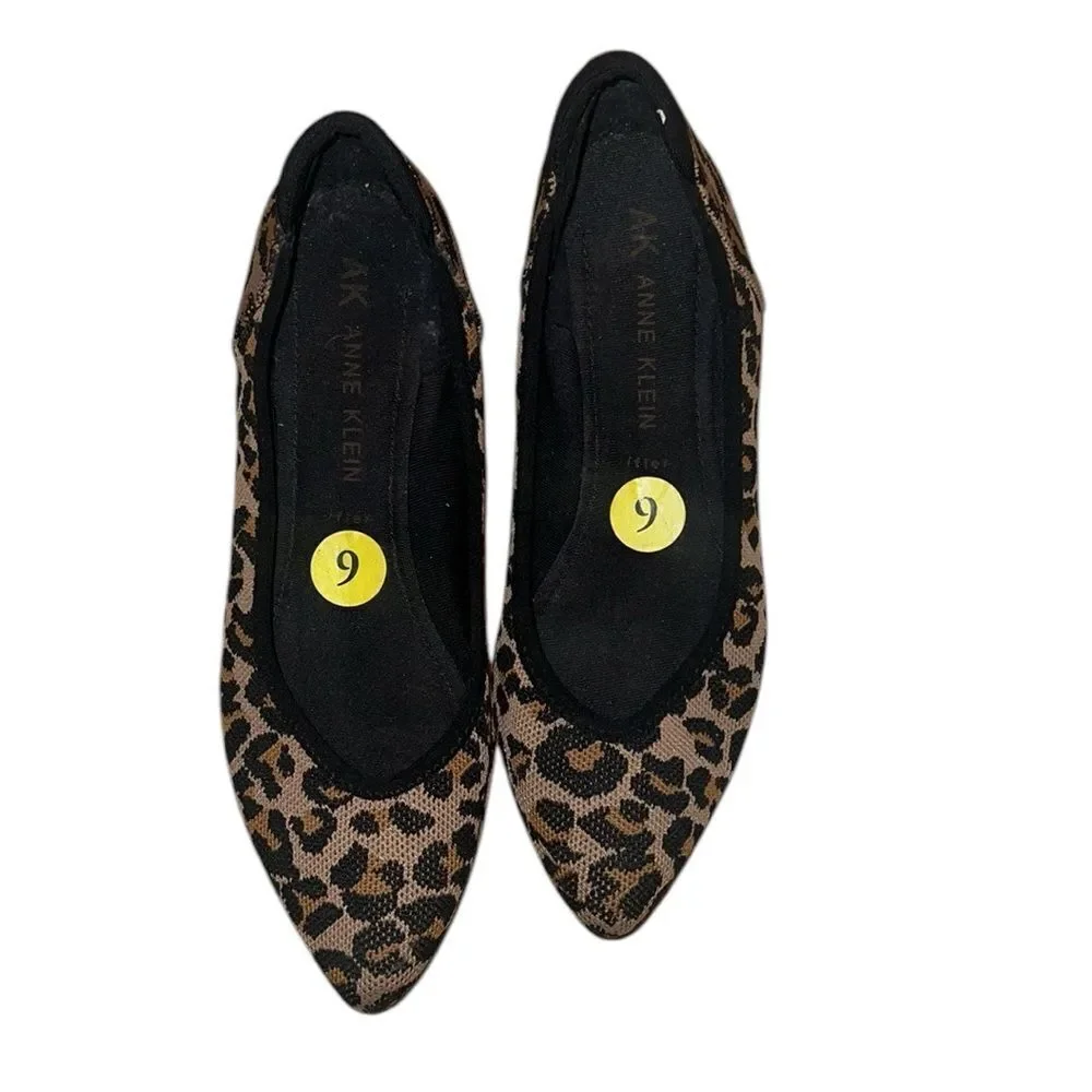 AK Anne Klein Animal Print Flat Shoes Size 9